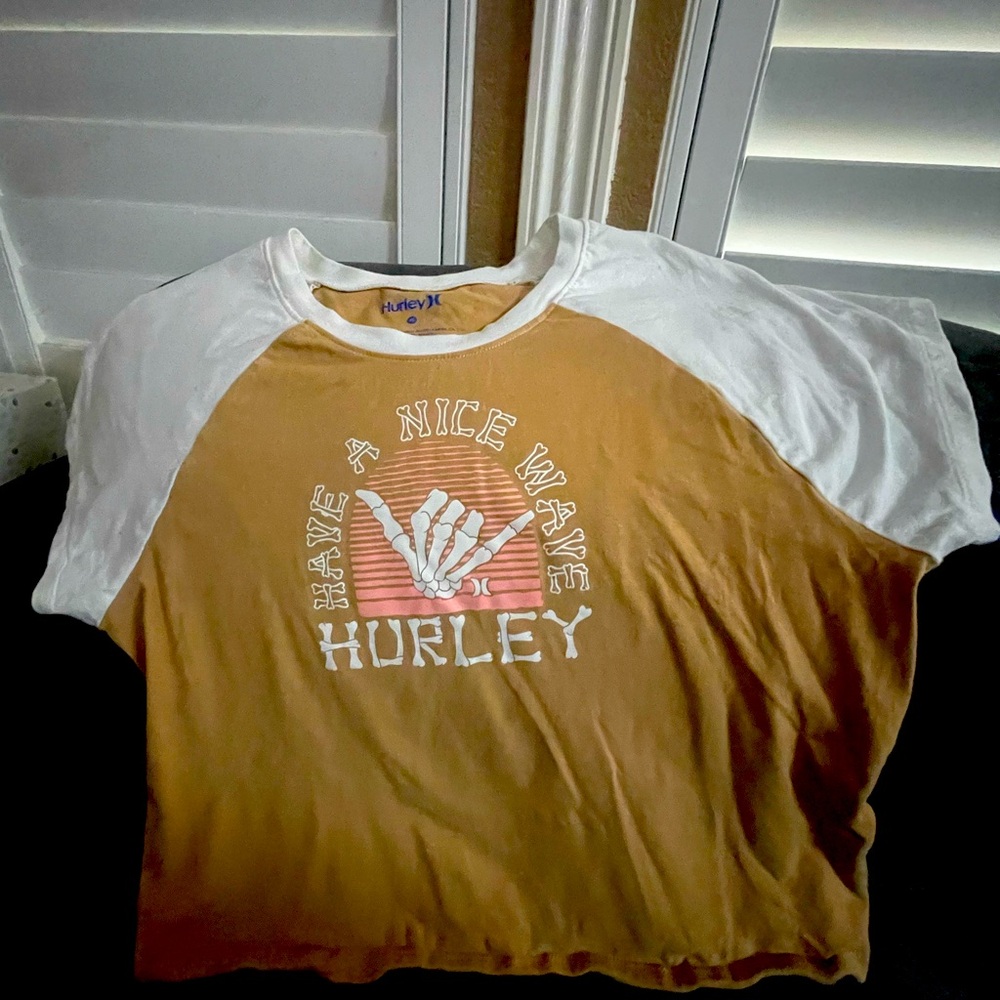 Juniors' Hurley "Have A Nice Wave" Cropped Graphic crop top